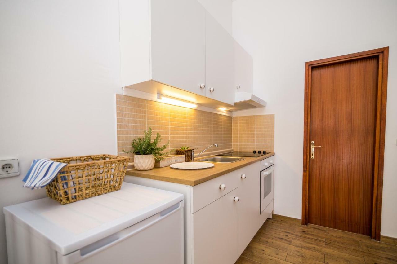 Apartments Terra บีโอกราดนาโมรู ภายนอก รูปภาพ