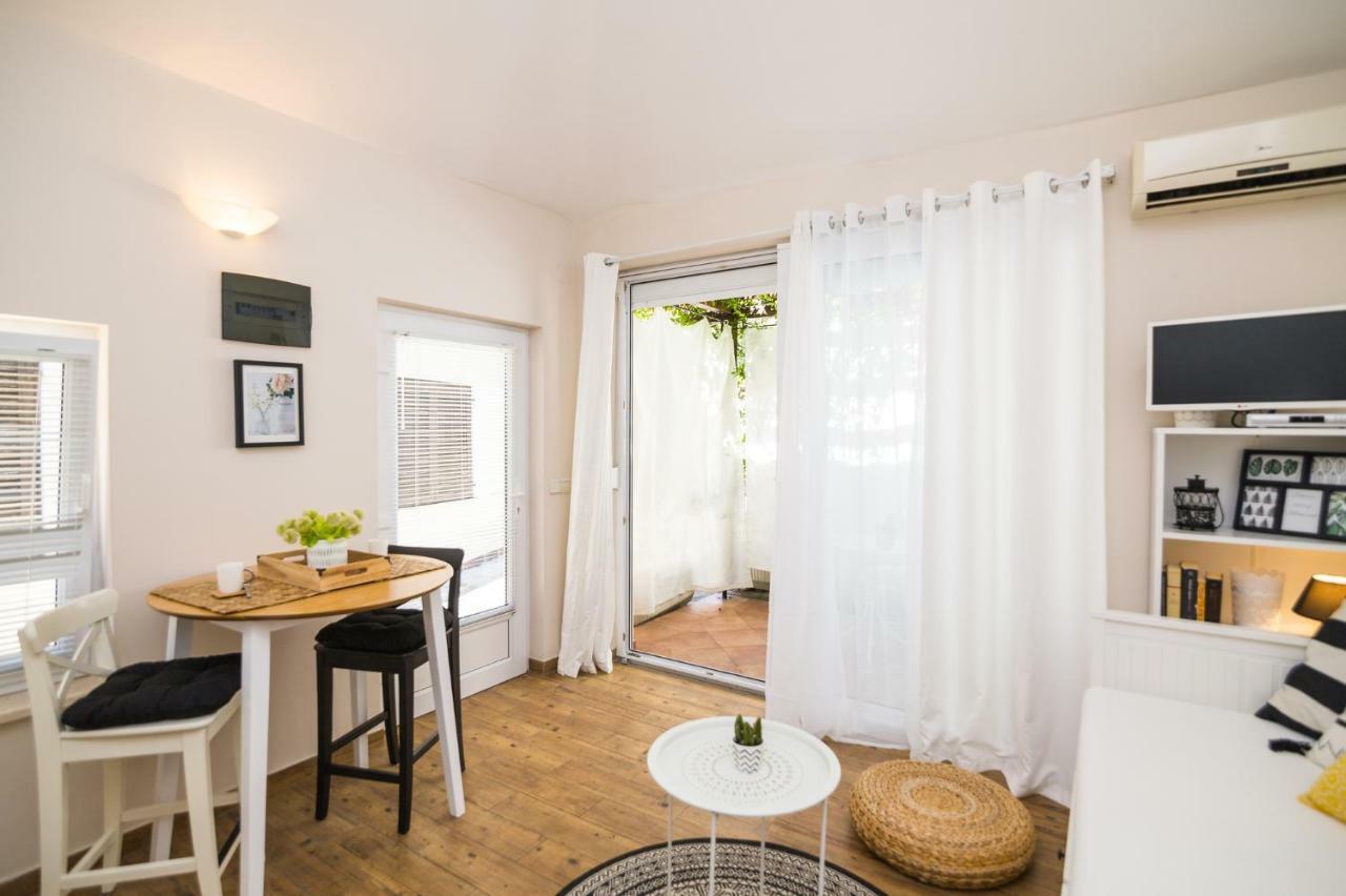 Apartments Terra บีโอกราดนาโมรู ภายนอก รูปภาพ