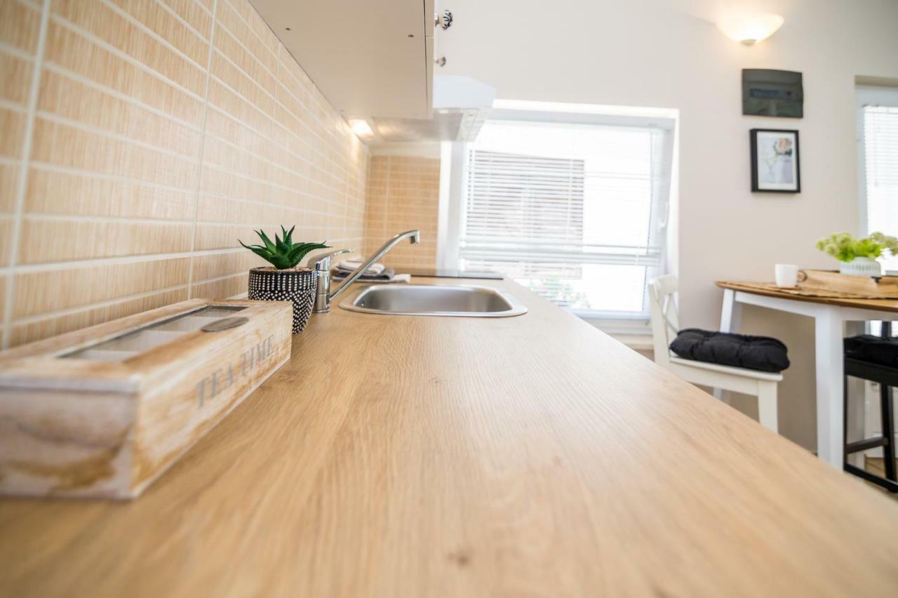 Apartments Terra บีโอกราดนาโมรู ภายนอก รูปภาพ
